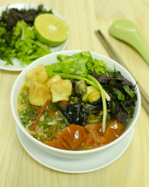 410 nhung hang bun oc luon dong khach o ha noi 1