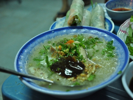 Tô cháo cá lóc rau đắng đất Mỹ Tho