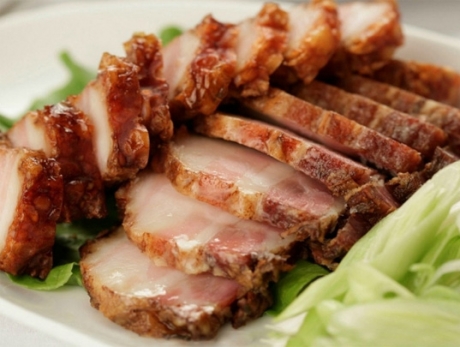Mẹo chế biến thịt quay thơm ngon giòn bì